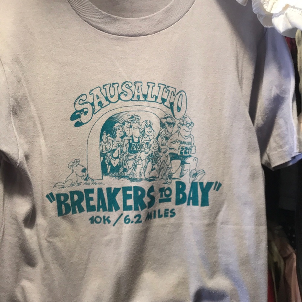 Vintage break sets to bay tee